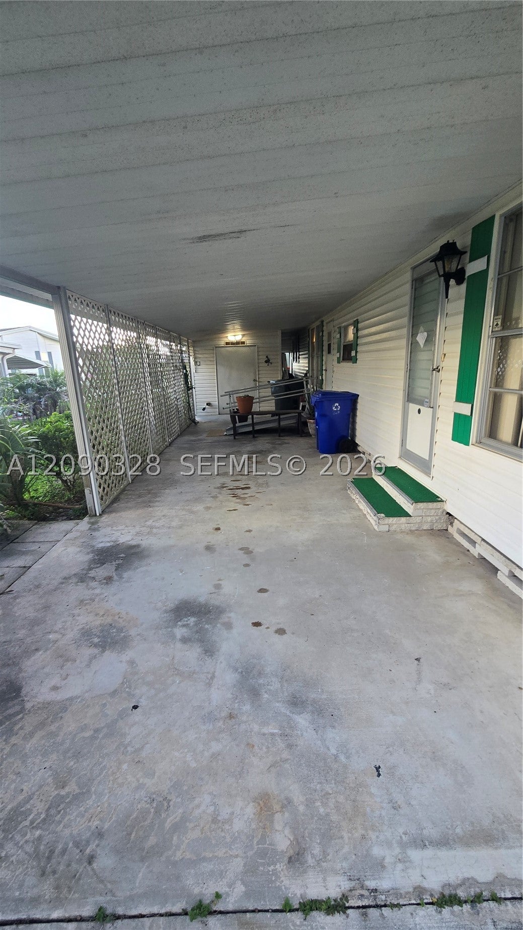 803 CASSANDRA LN
