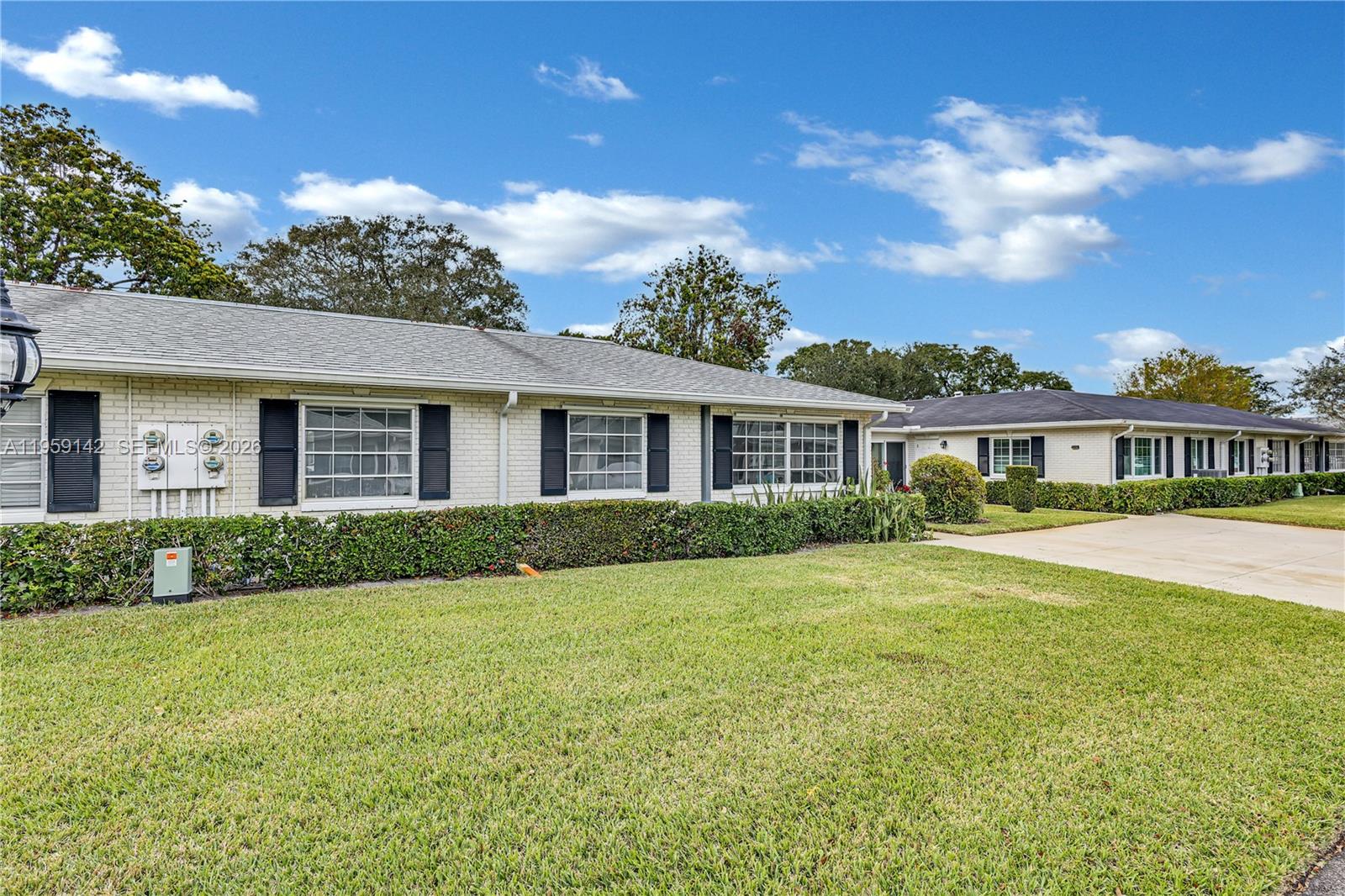 LIMETREE CONDO - Residential