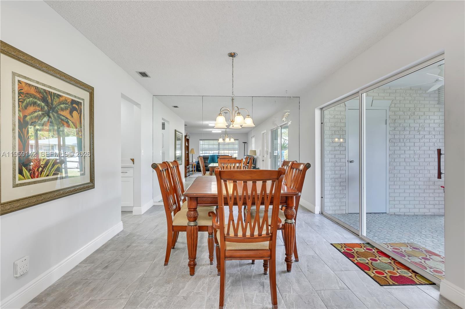 LIMETREE CONDO - Residential