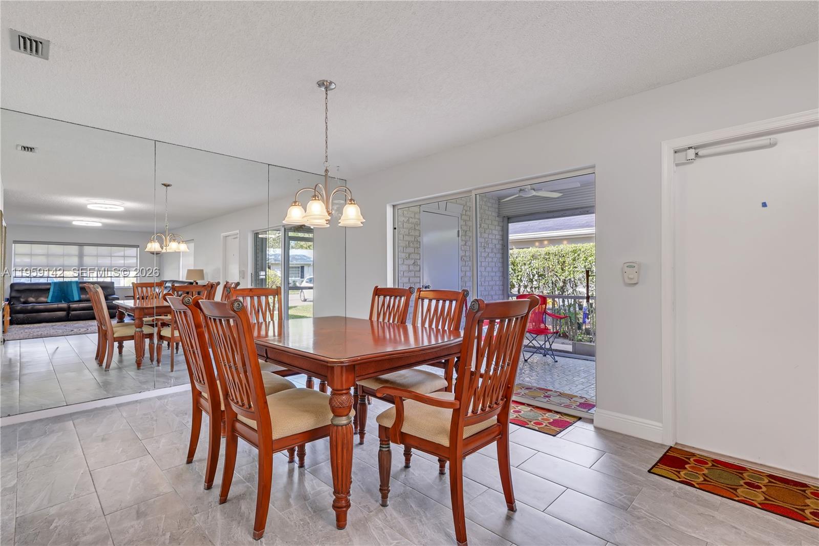 LIMETREE CONDO - Residential