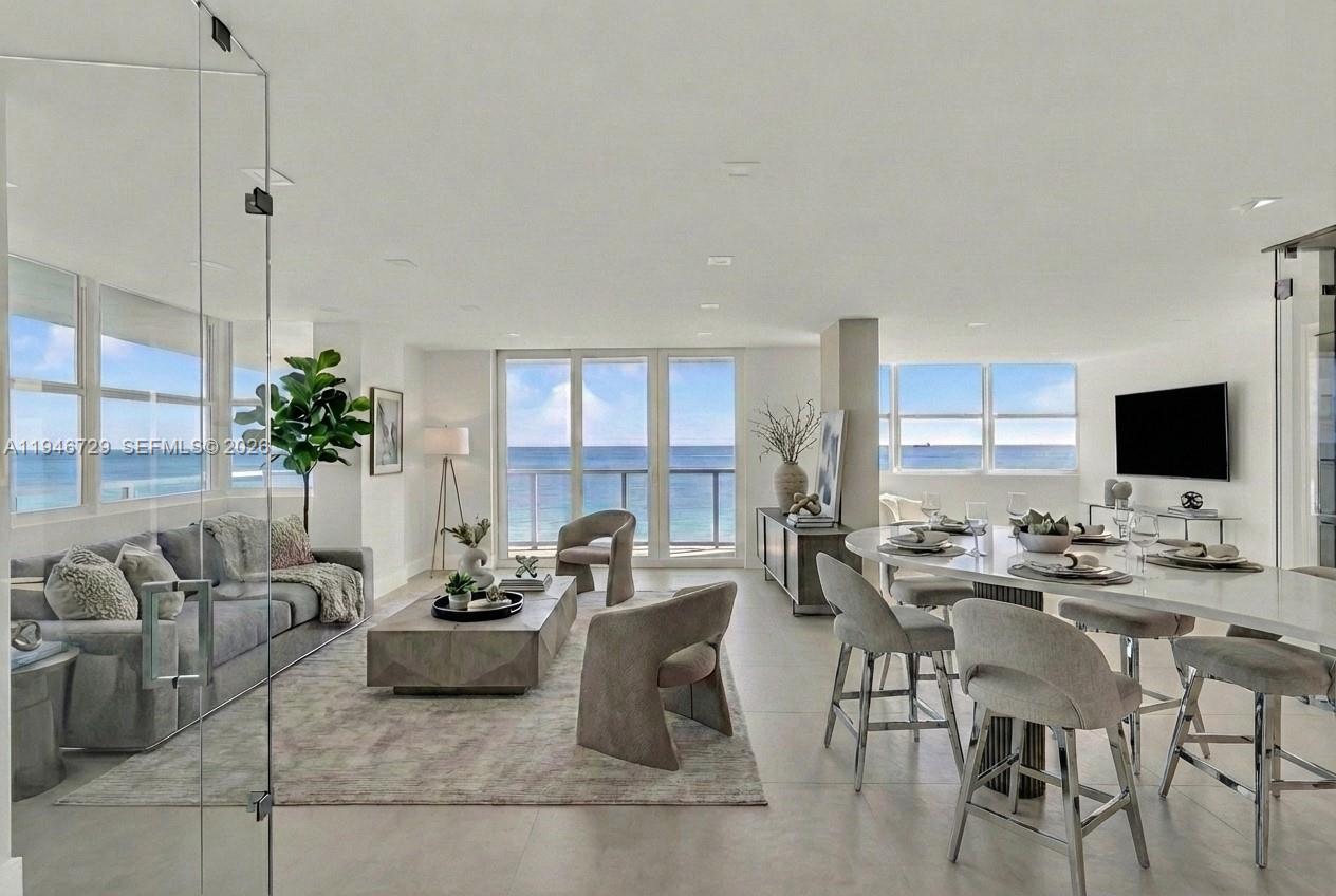 THE SEASONS - Residential