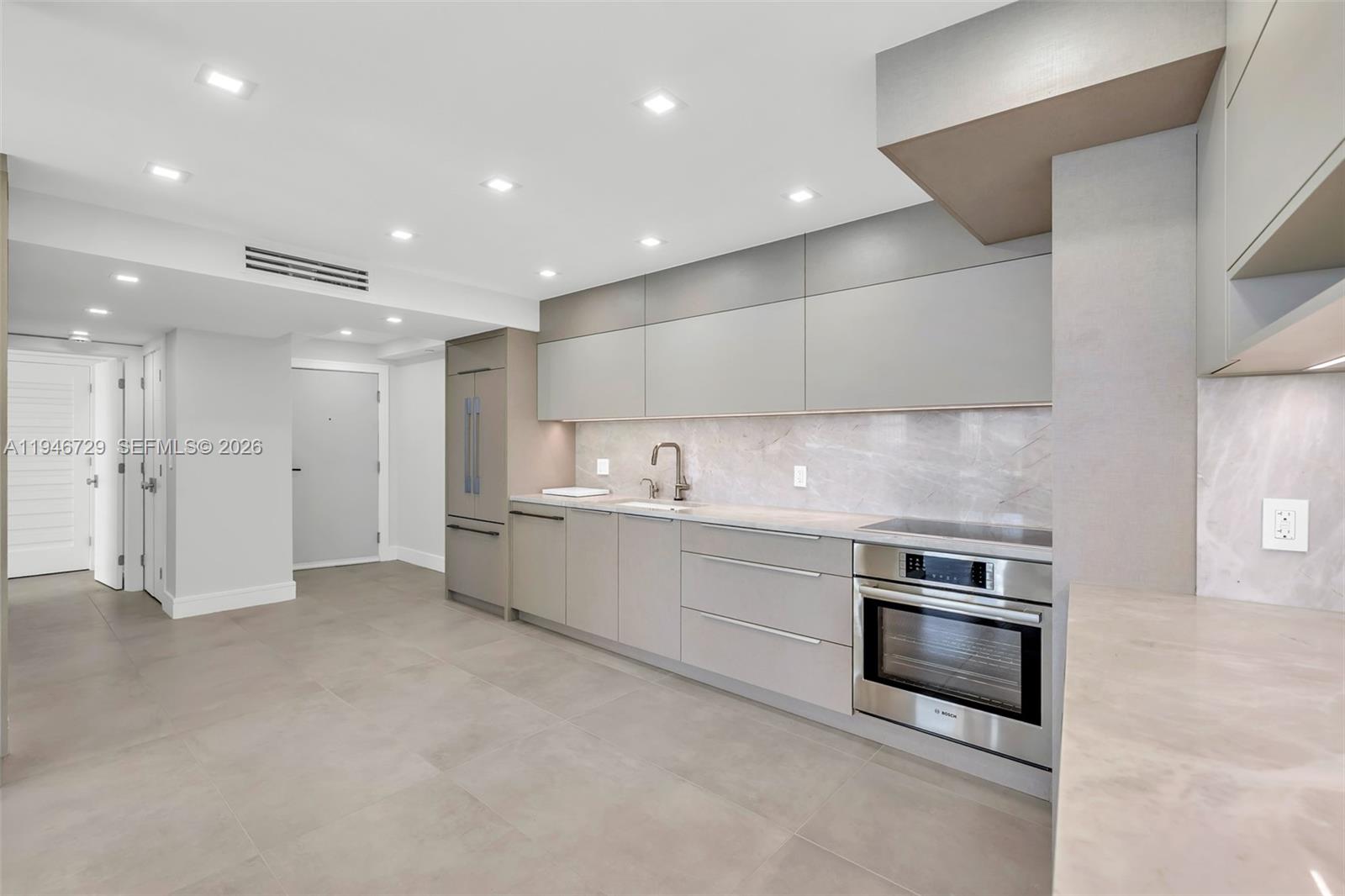 THE SEASONS - Residential