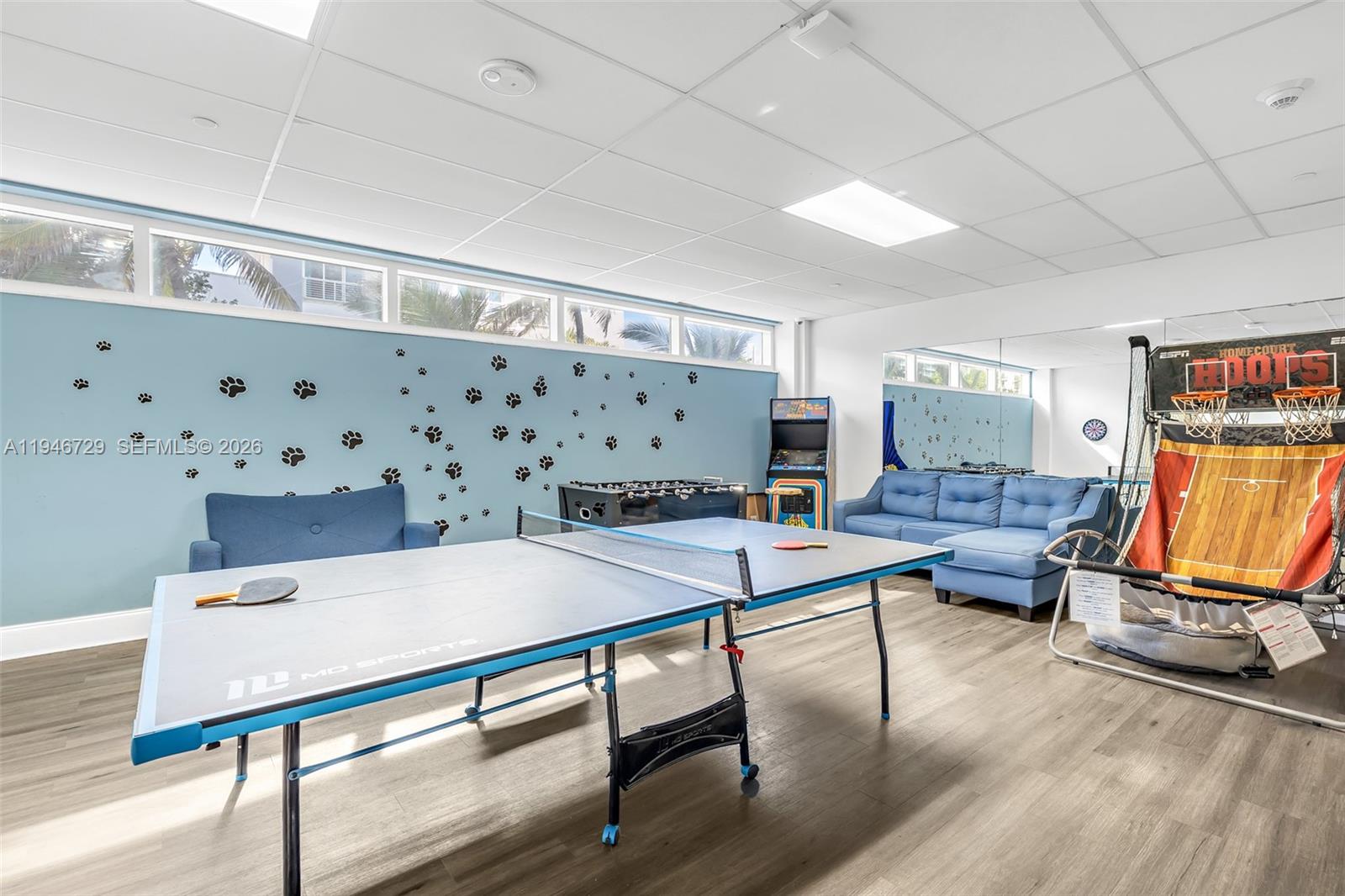 THE SEASONS - Residential