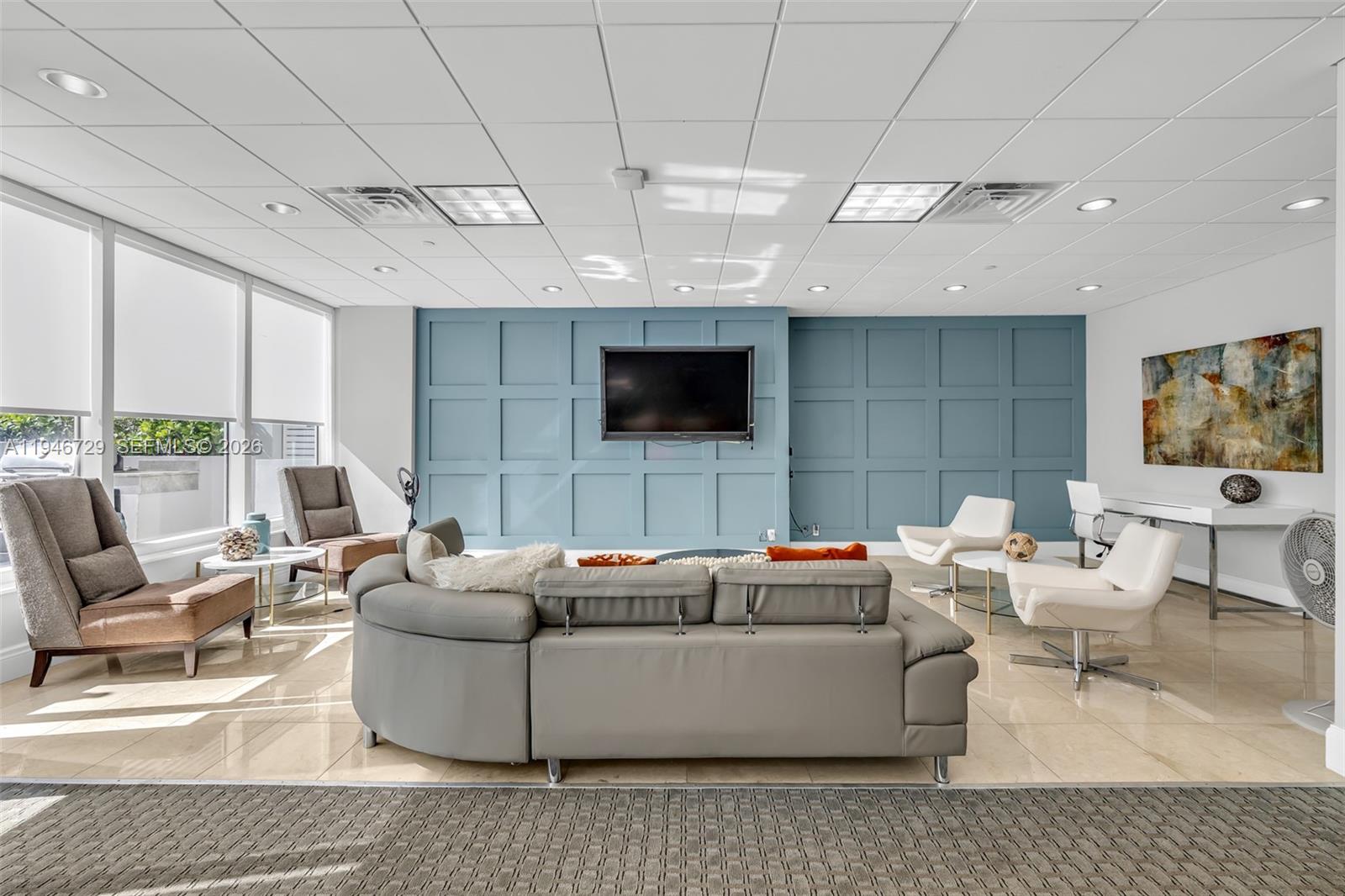 THE SEASONS - Residential