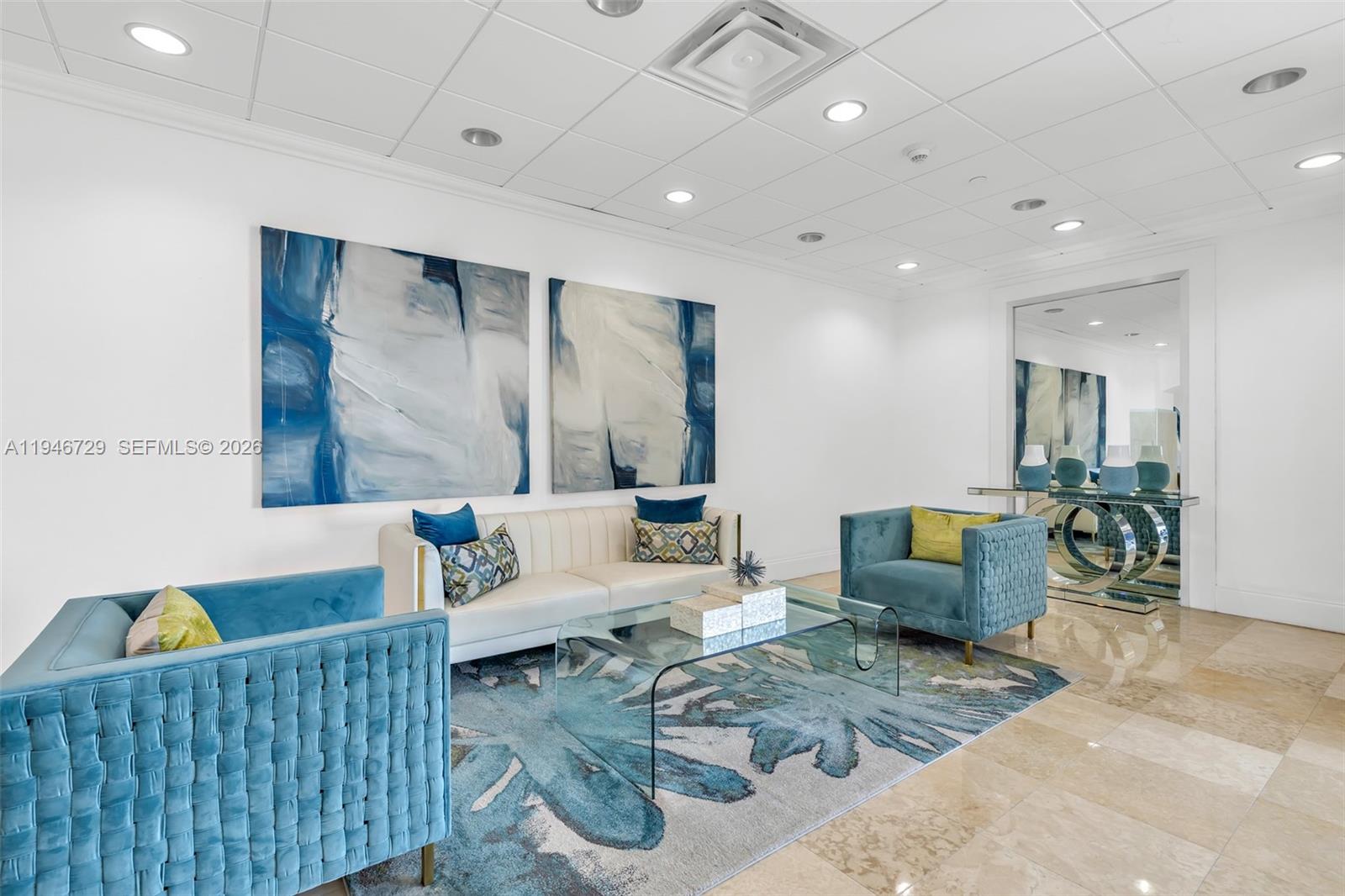 THE SEASONS - Residential