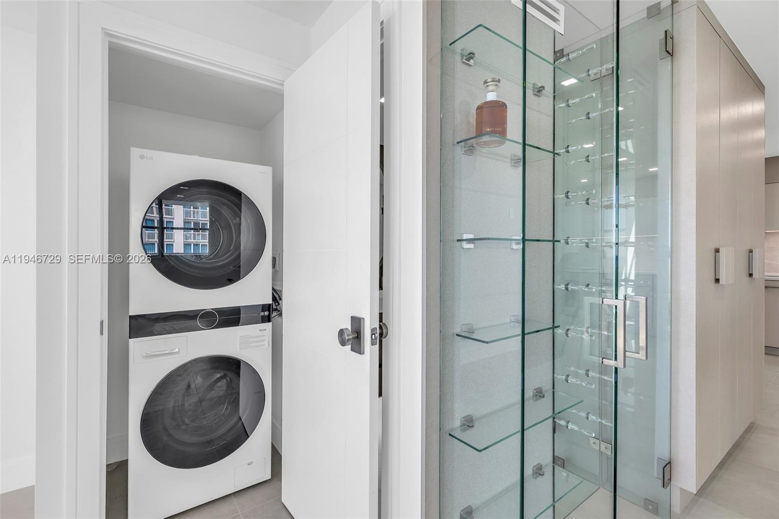 THE SEASONS - Residential