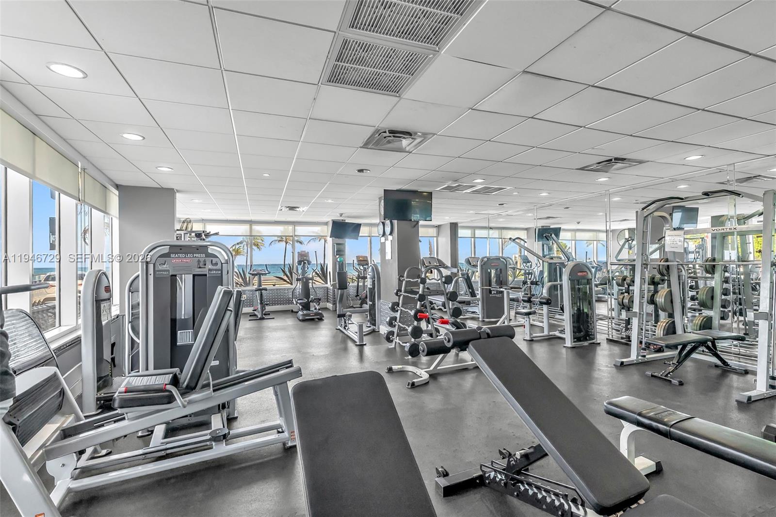 THE SEASONS - Residential