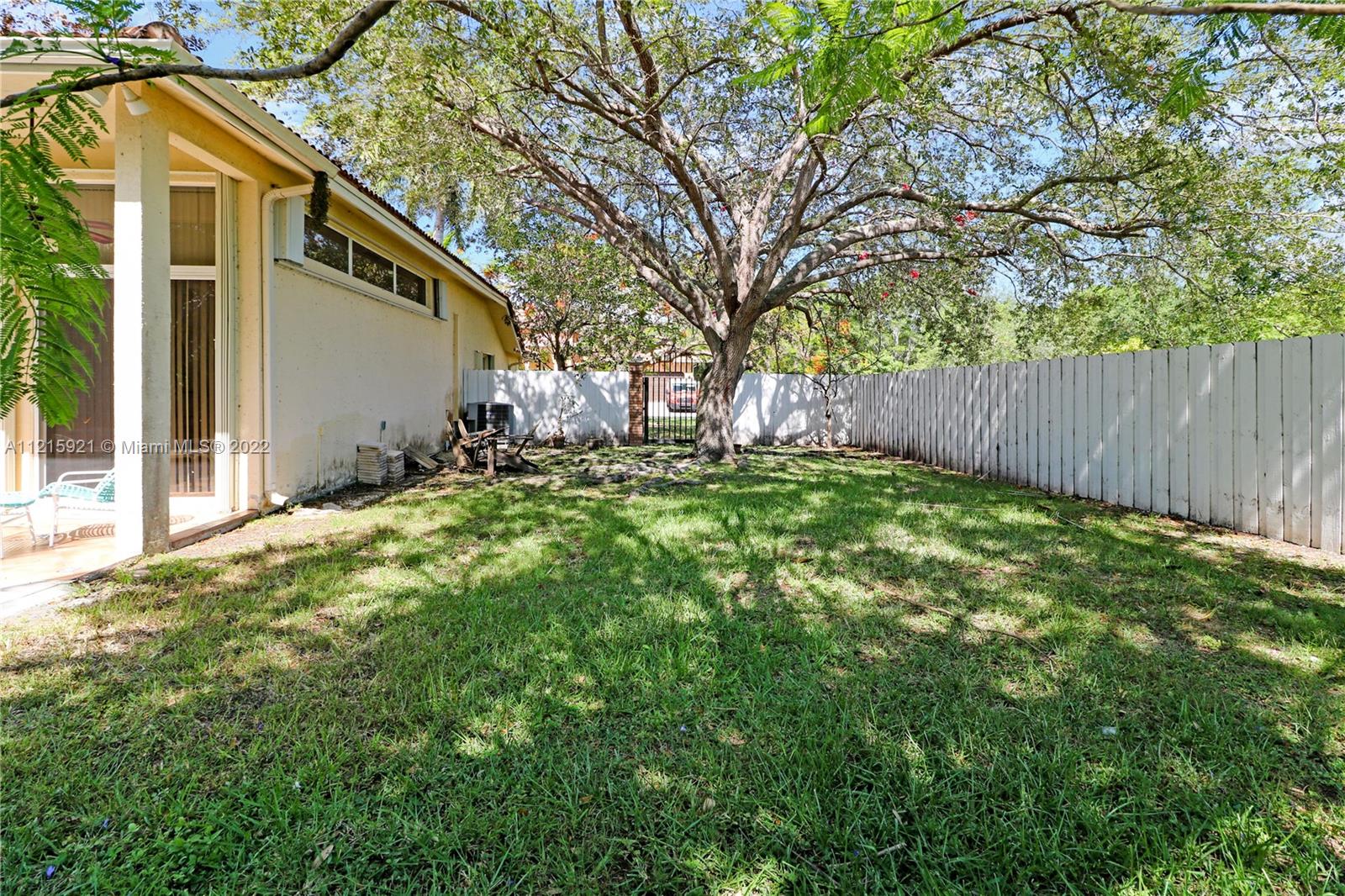 OLD CUTLER FOREST - Residential