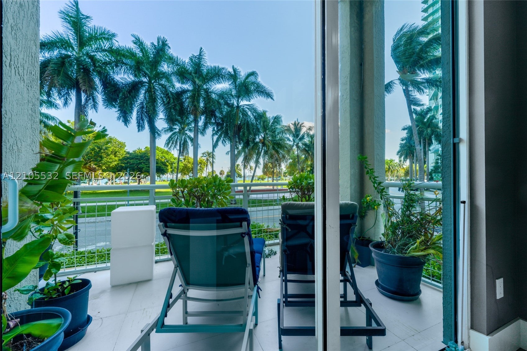 2000 N Bayshore Dr 110
