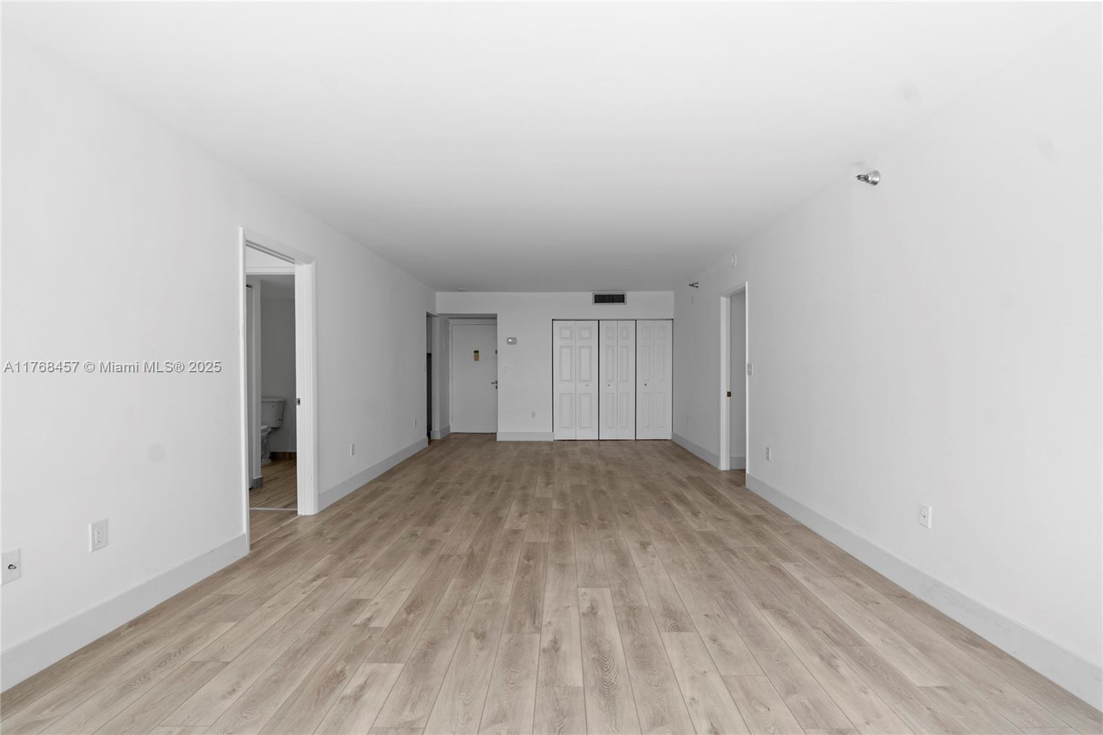 20505 E Country Club Dr 434