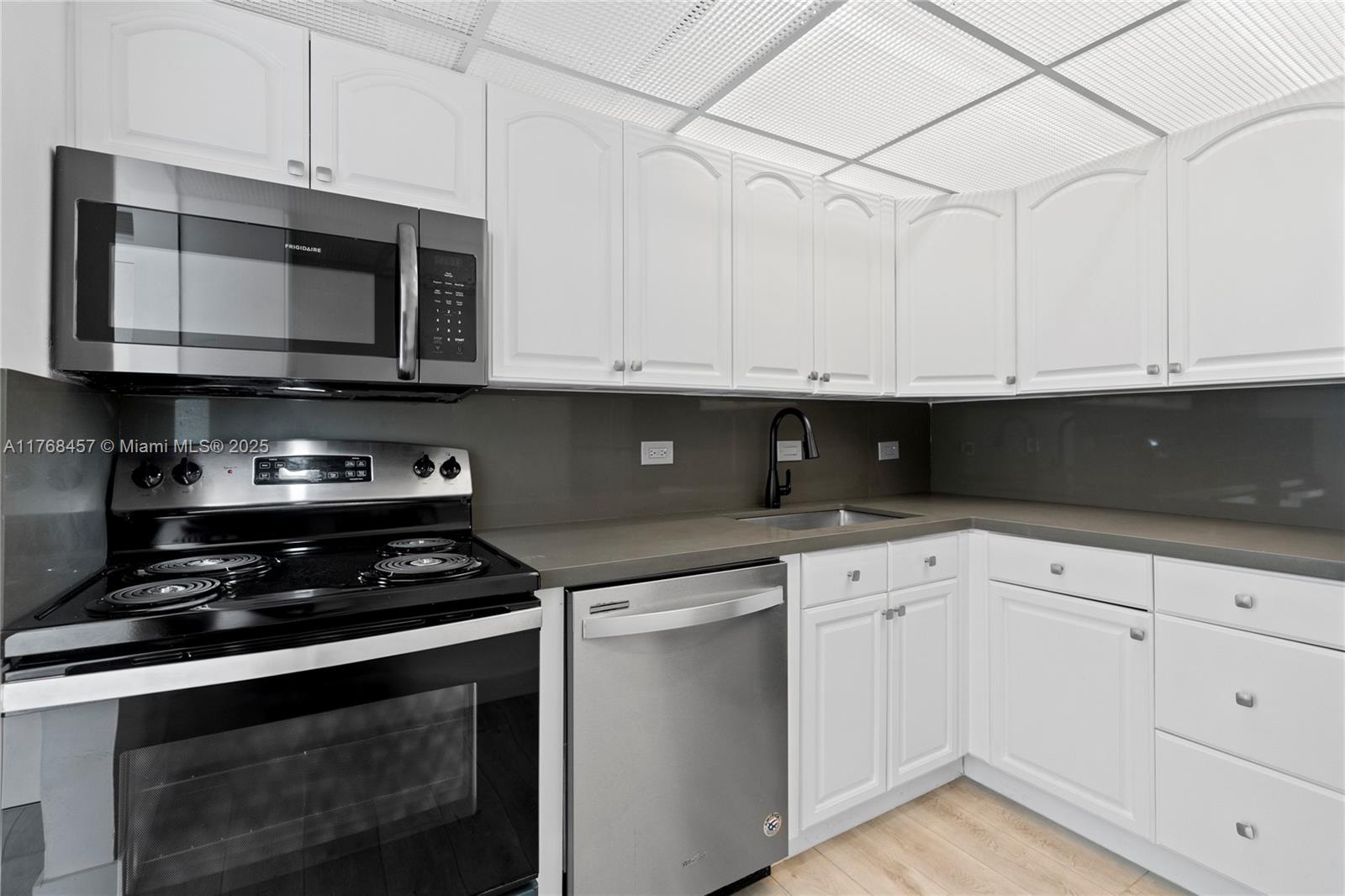 WATERVIEW CONDO - Residential