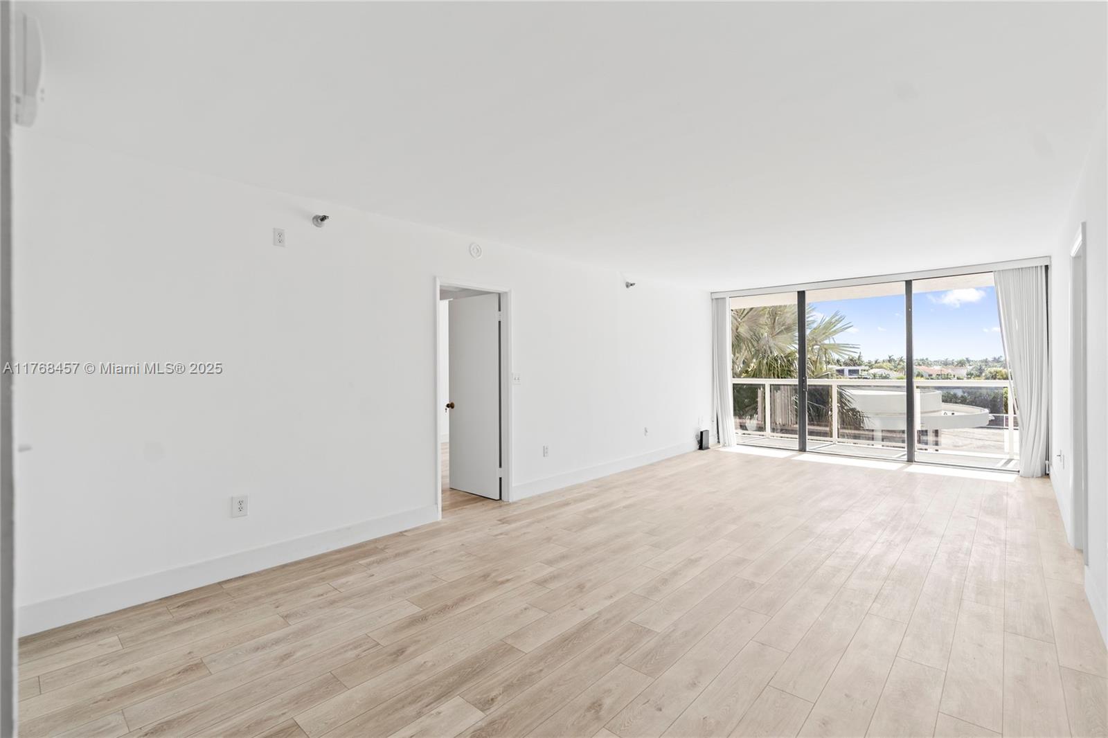 20505 E Country Club Dr 434