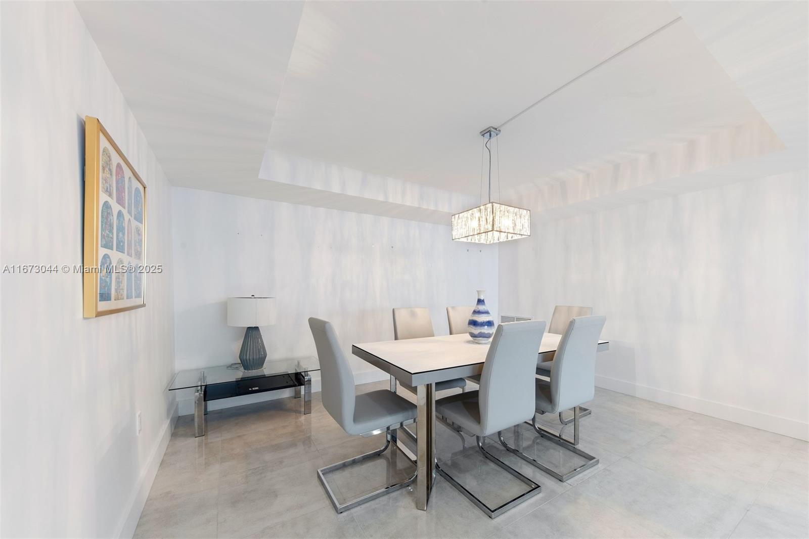 AQUARIUS CONDO - Residential