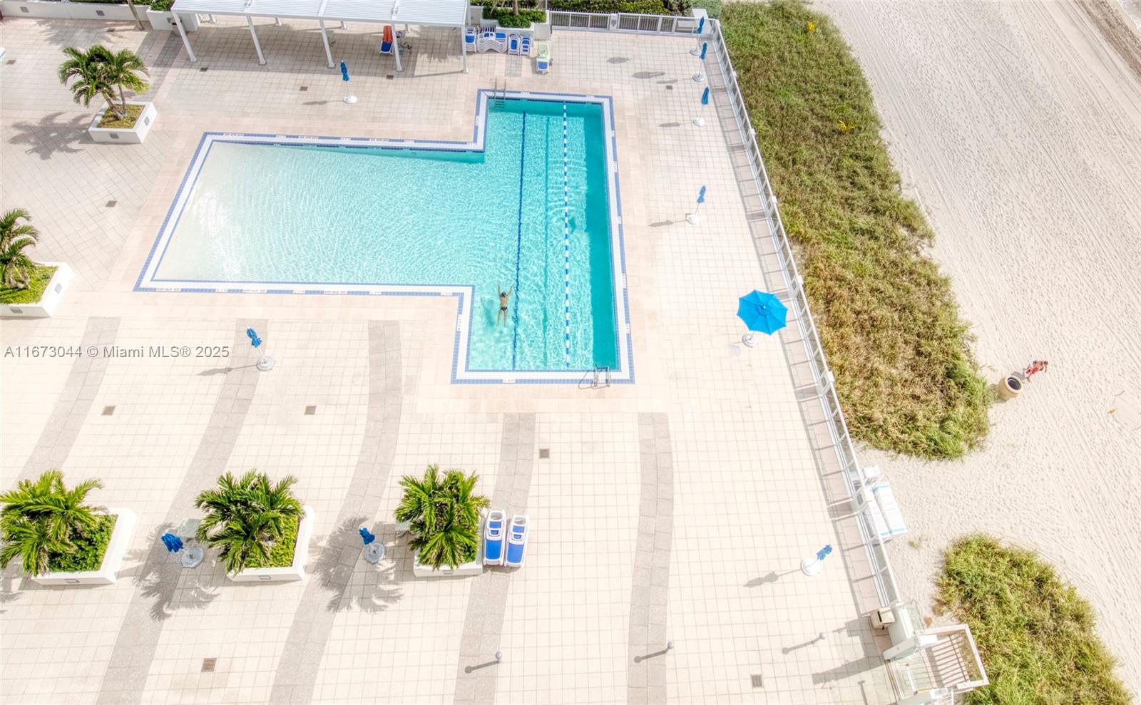 AQUARIUS CONDO - Residential