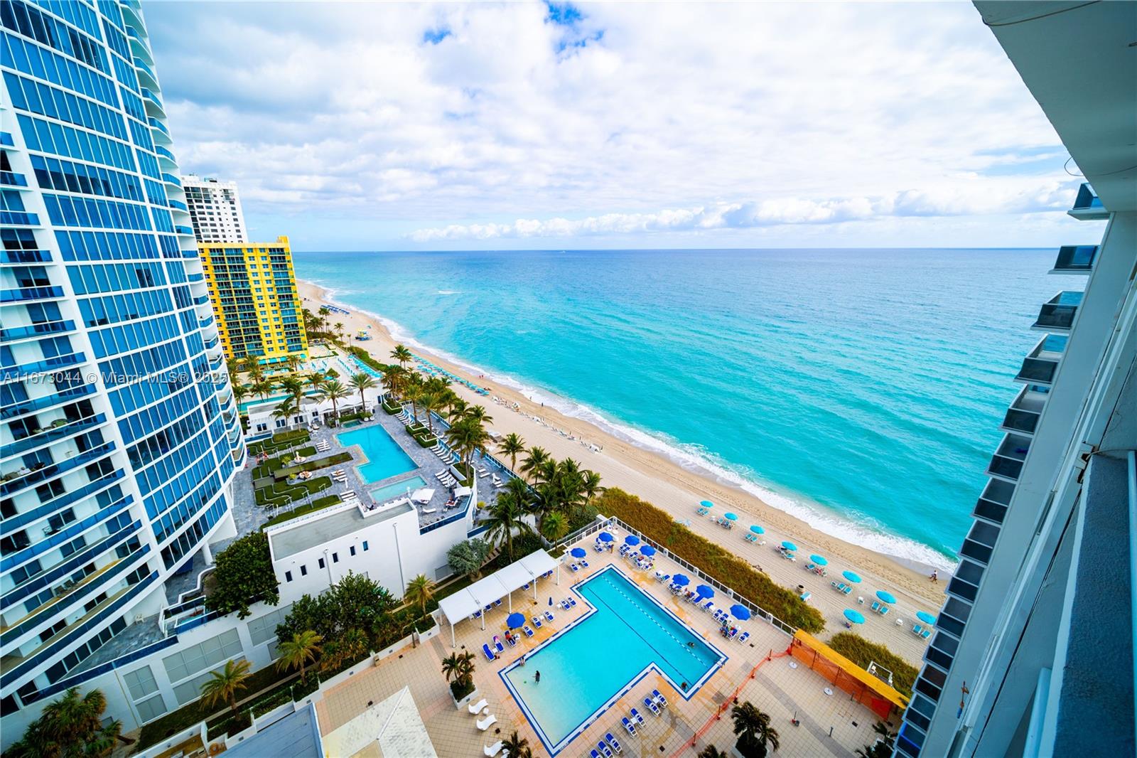 AQUARIUS CONDO - Residential