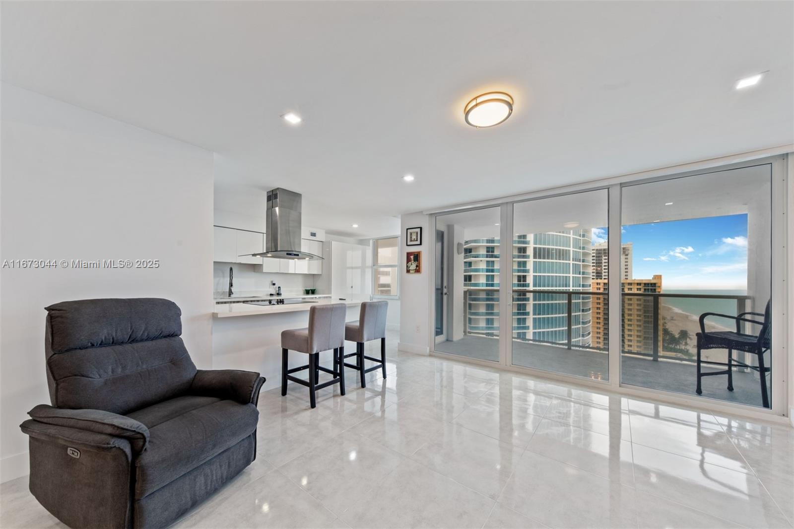 Property for Sale at 2751 S Ocean Dr 1802S, Hollywood, Broward County, Florida - Bedrooms: 2 
Bathrooms: 2  - $895,000