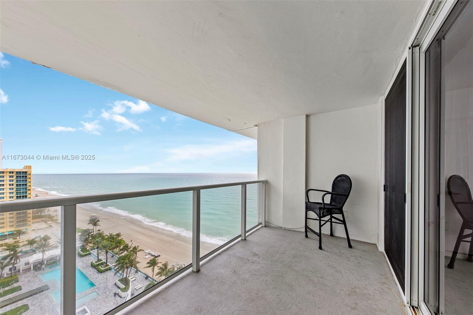 AQUARIUS CONDO - Residential