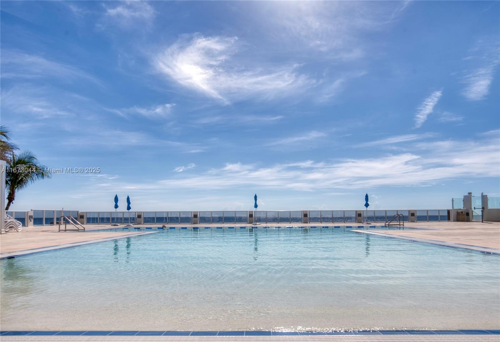 AQUARIUS CONDO - Residential