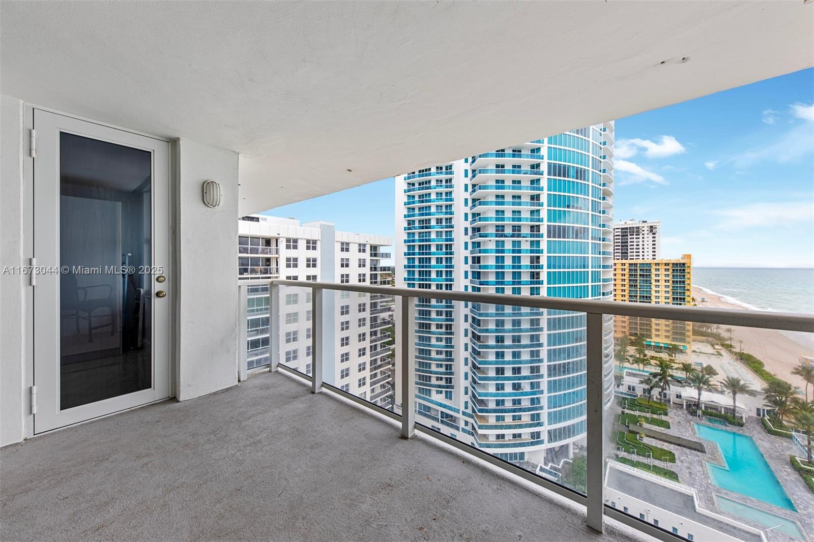 AQUARIUS CONDO - Residential