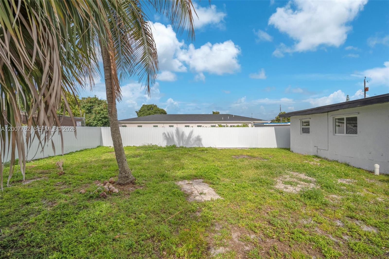 NORTH WEST LAUDERDALE - Residential