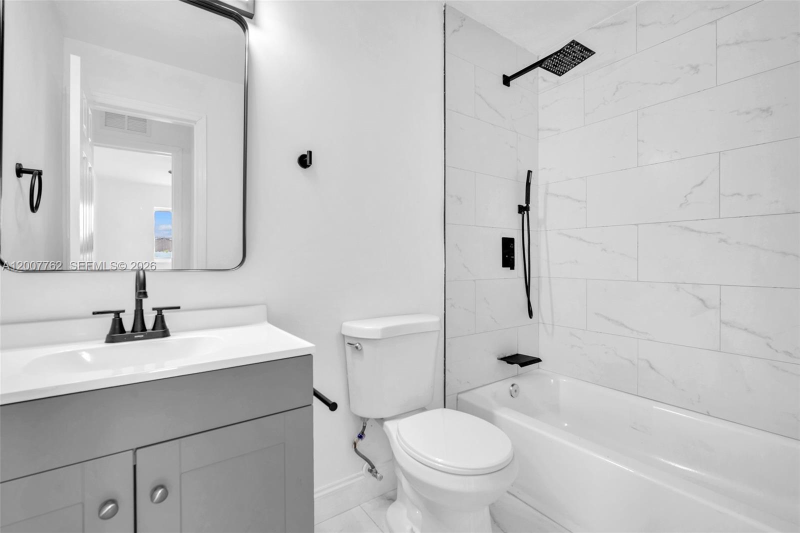 NORTH WEST LAUDERDALE - Residential