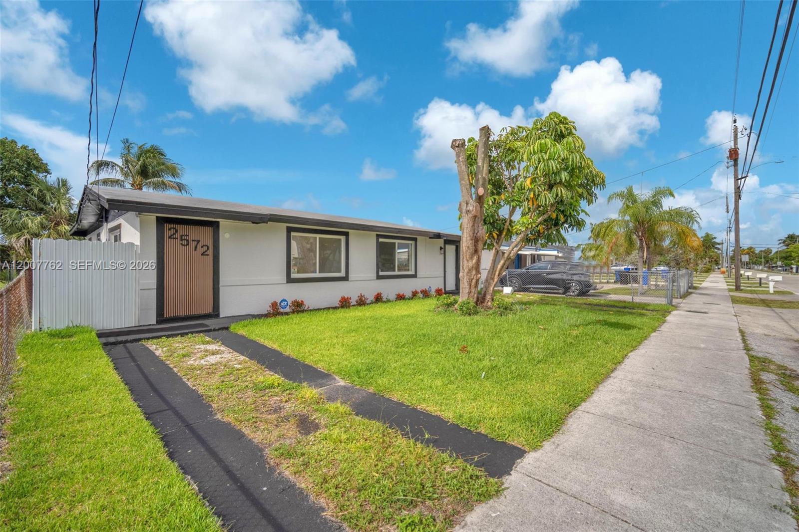 NORTH WEST LAUDERDALE - Residential