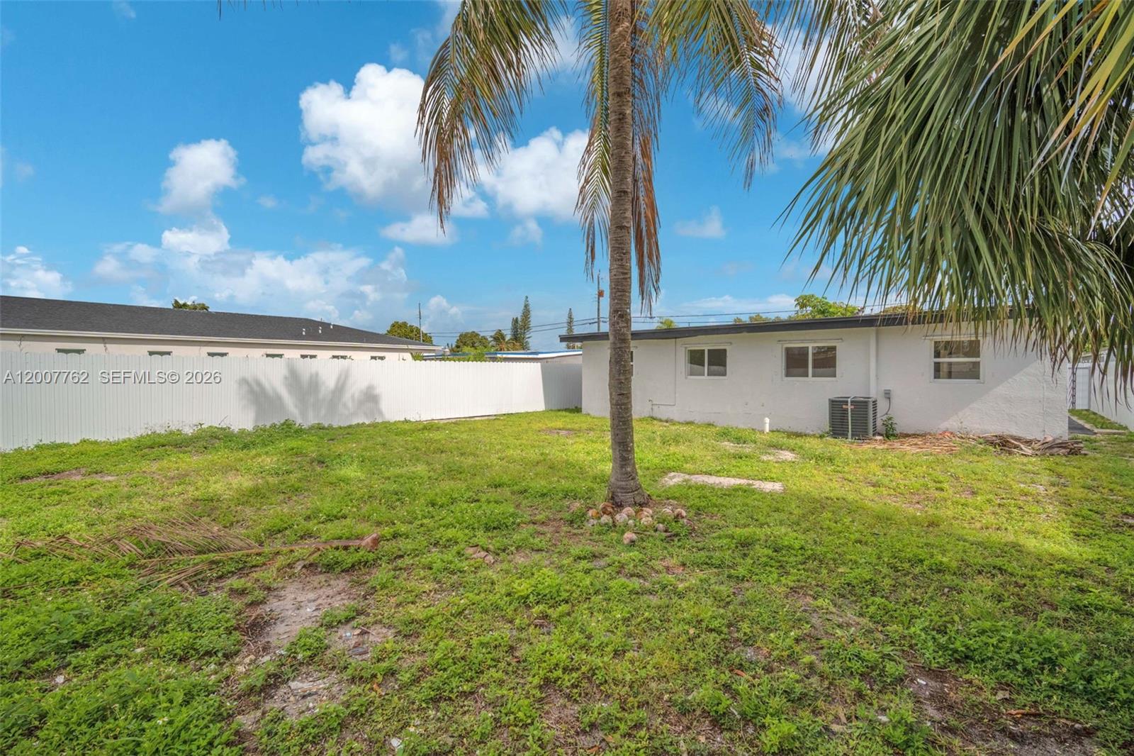 NORTH WEST LAUDERDALE - Residential