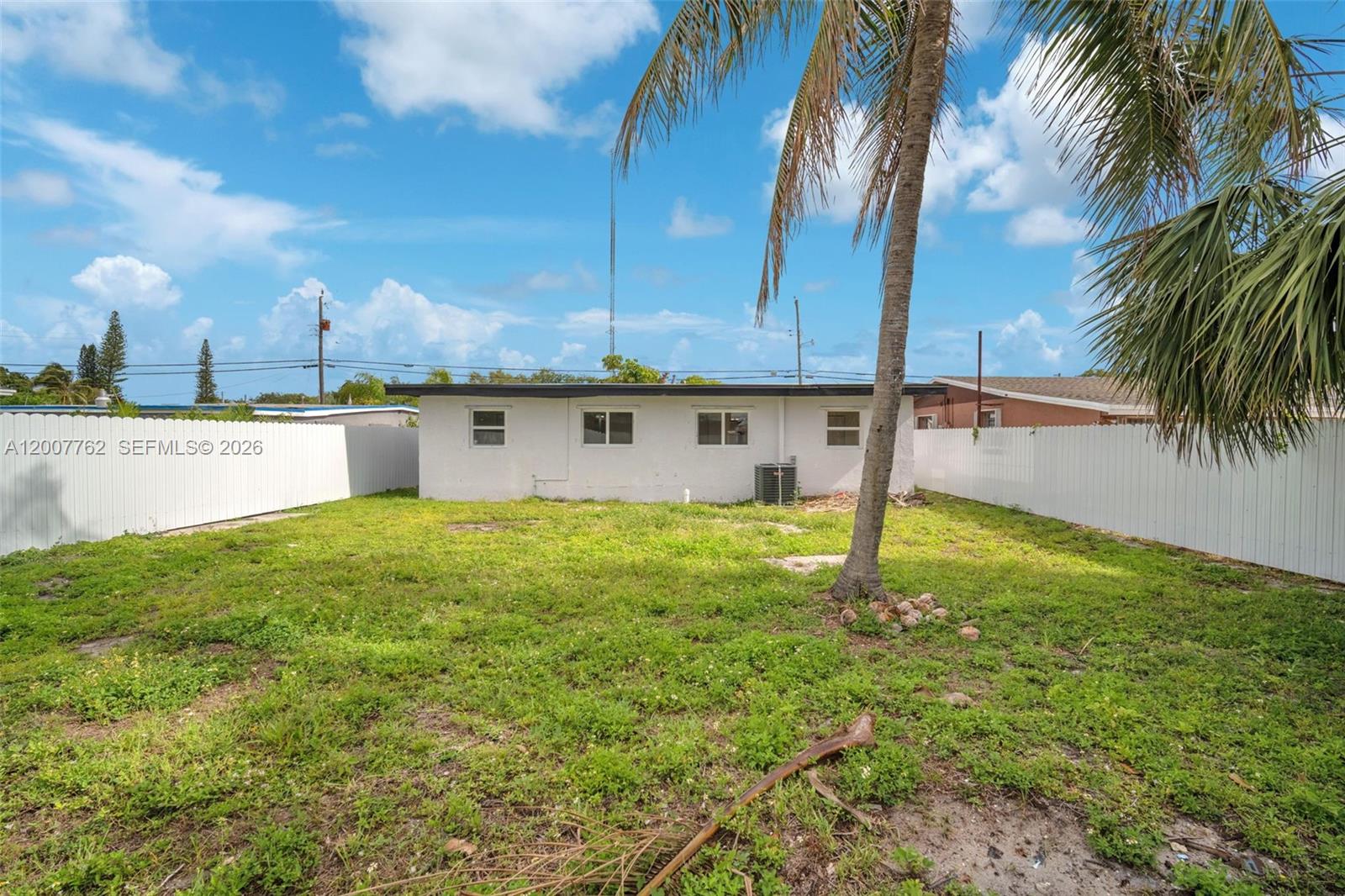 NORTH WEST LAUDERDALE - Residential