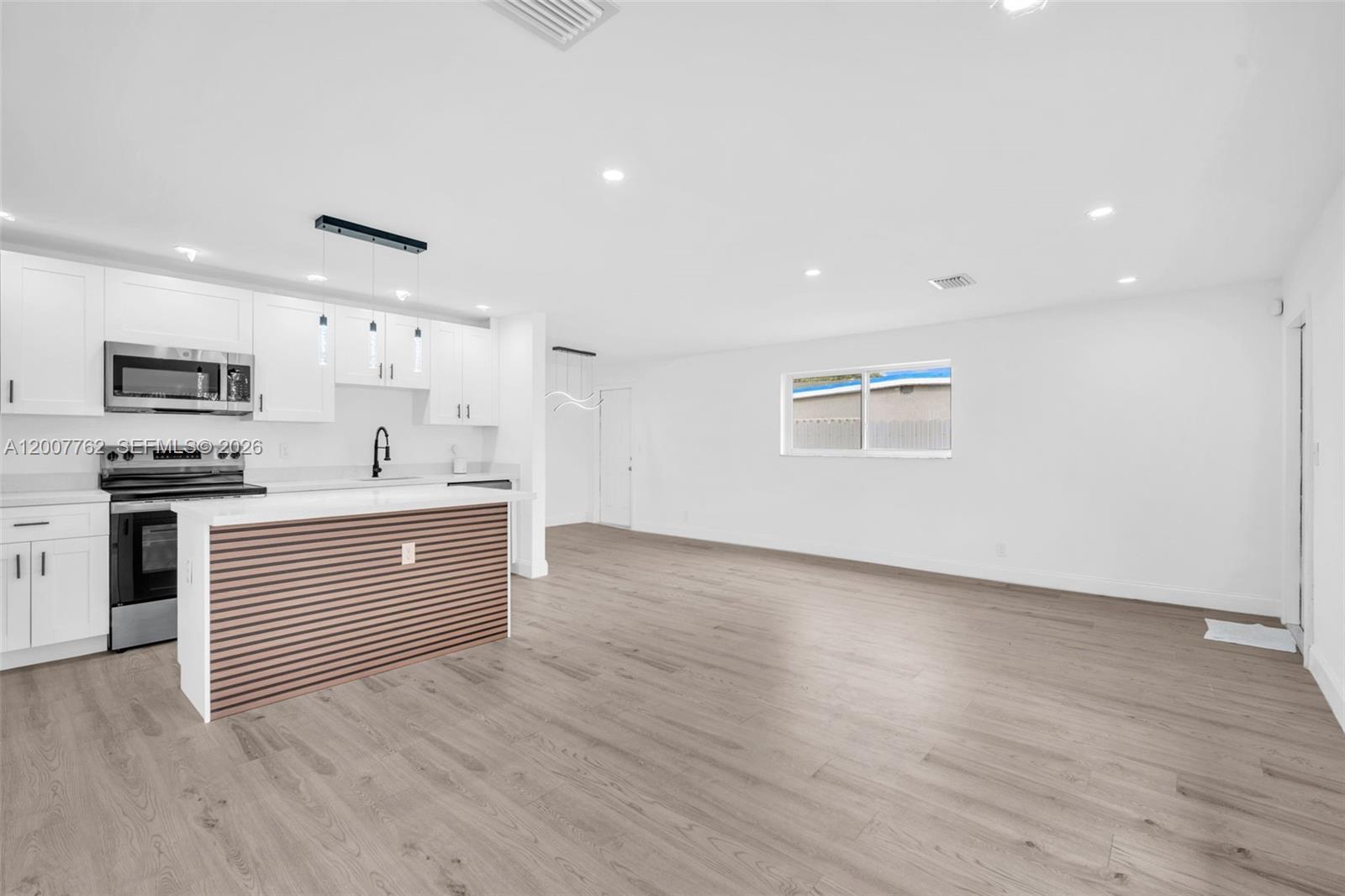 NORTH WEST LAUDERDALE - Residential