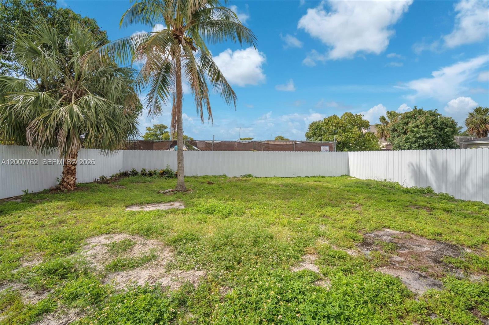 NORTH WEST LAUDERDALE - Residential