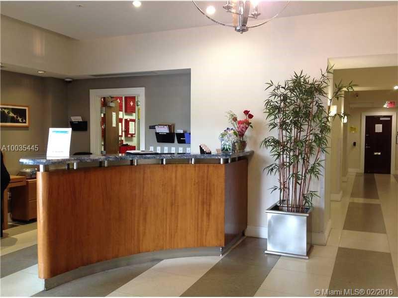 Residences On Hollywood B - Residential Lease