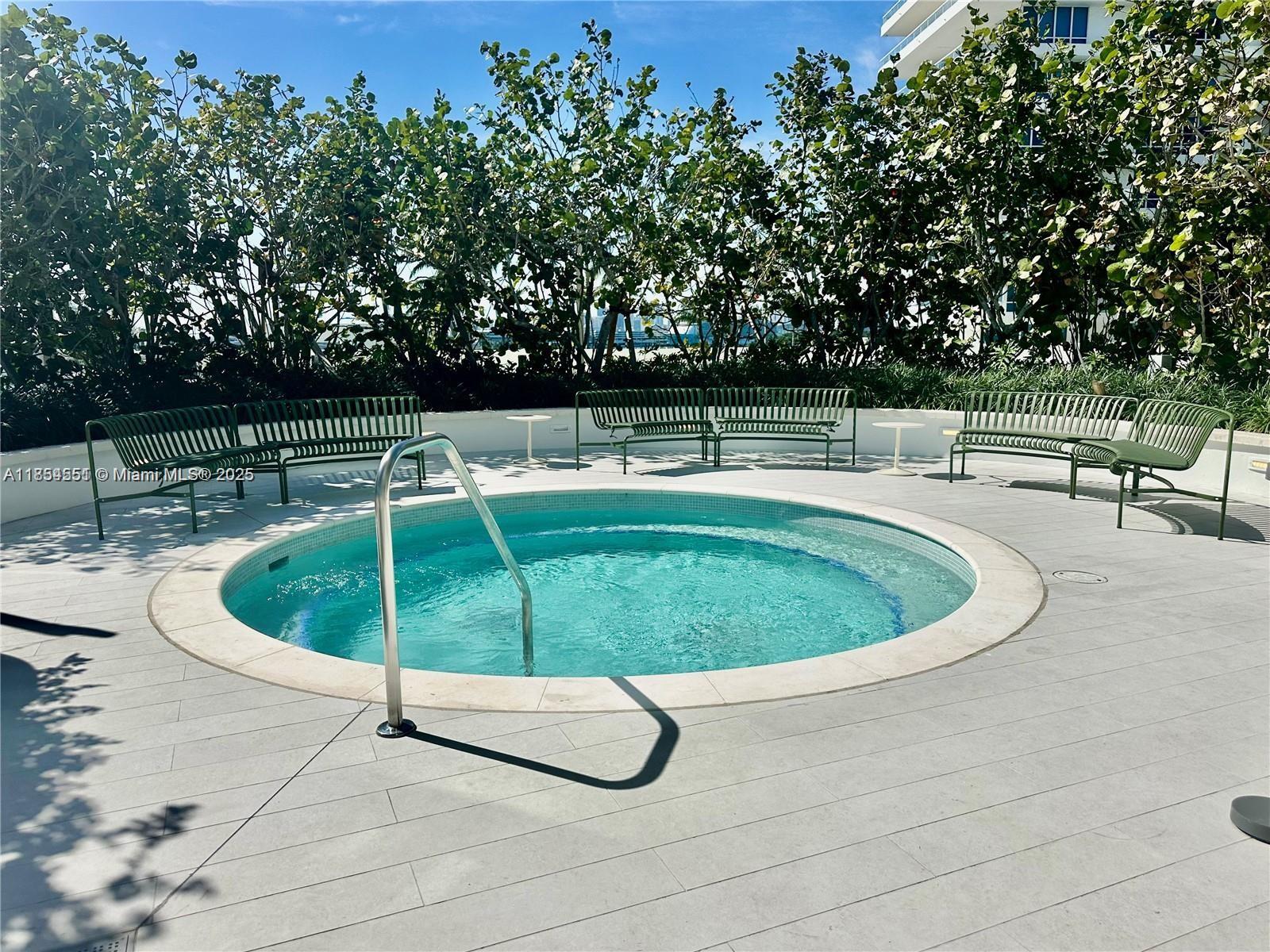 FIVE PARK - Residential Lease