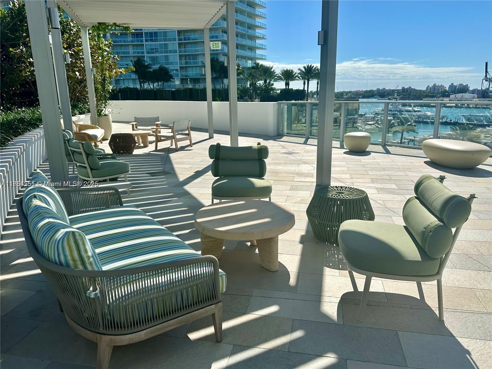 FIVE PARK - Residential Lease