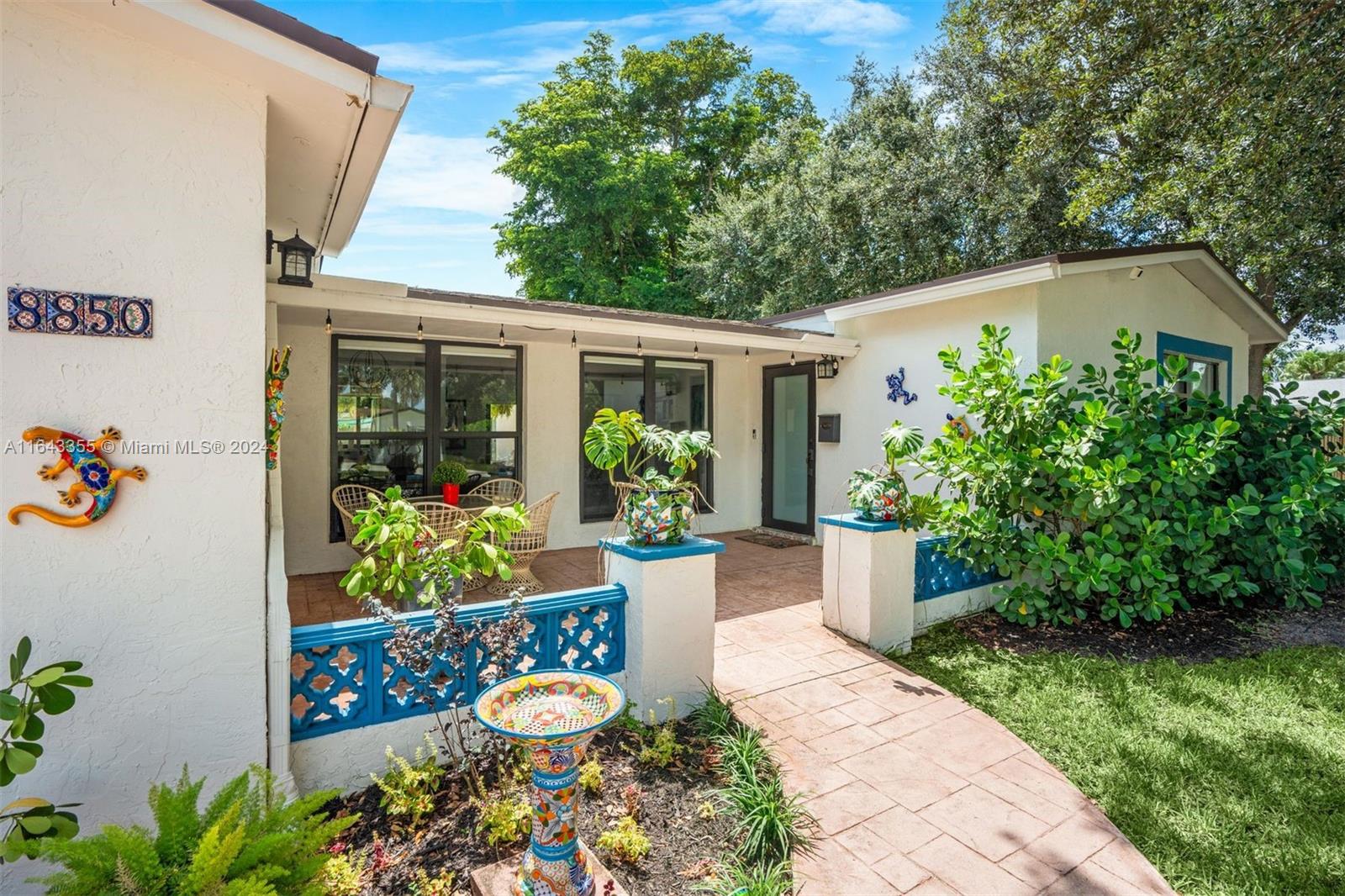 8850 SW 49th Place