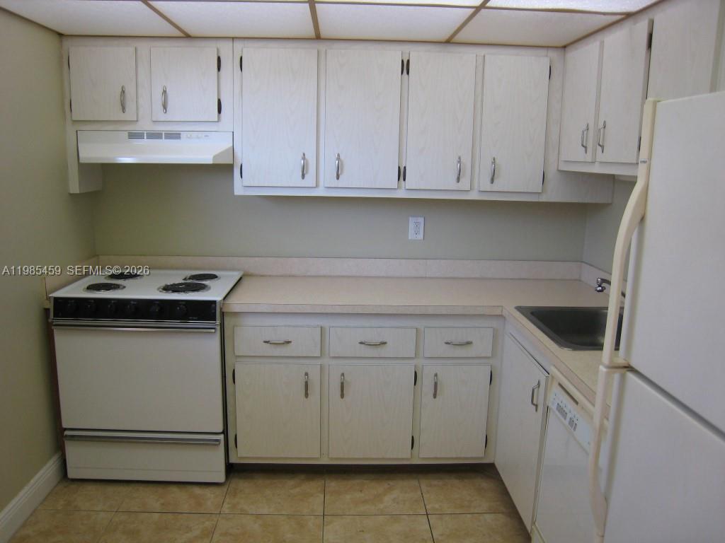 7800 CAMINO REAL H-412