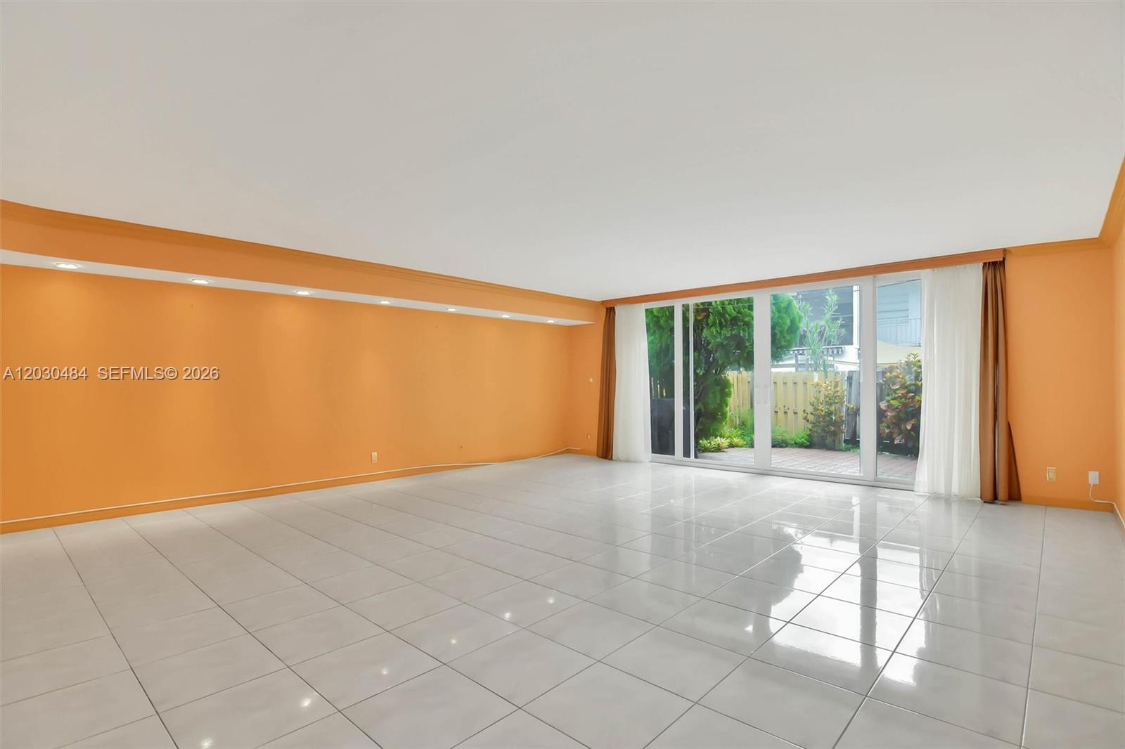 812 NE 26th Ave