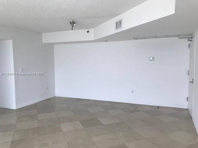 THE GRANDVIEW CONDO - Residential Lease