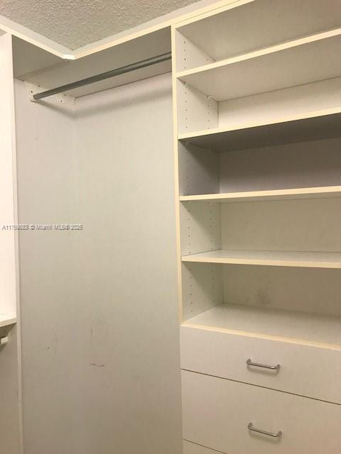 THE GRANDVIEW CONDO - Residential Lease