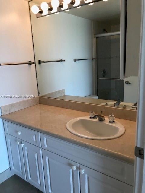 THE GRANDVIEW CONDO - Residential Lease
