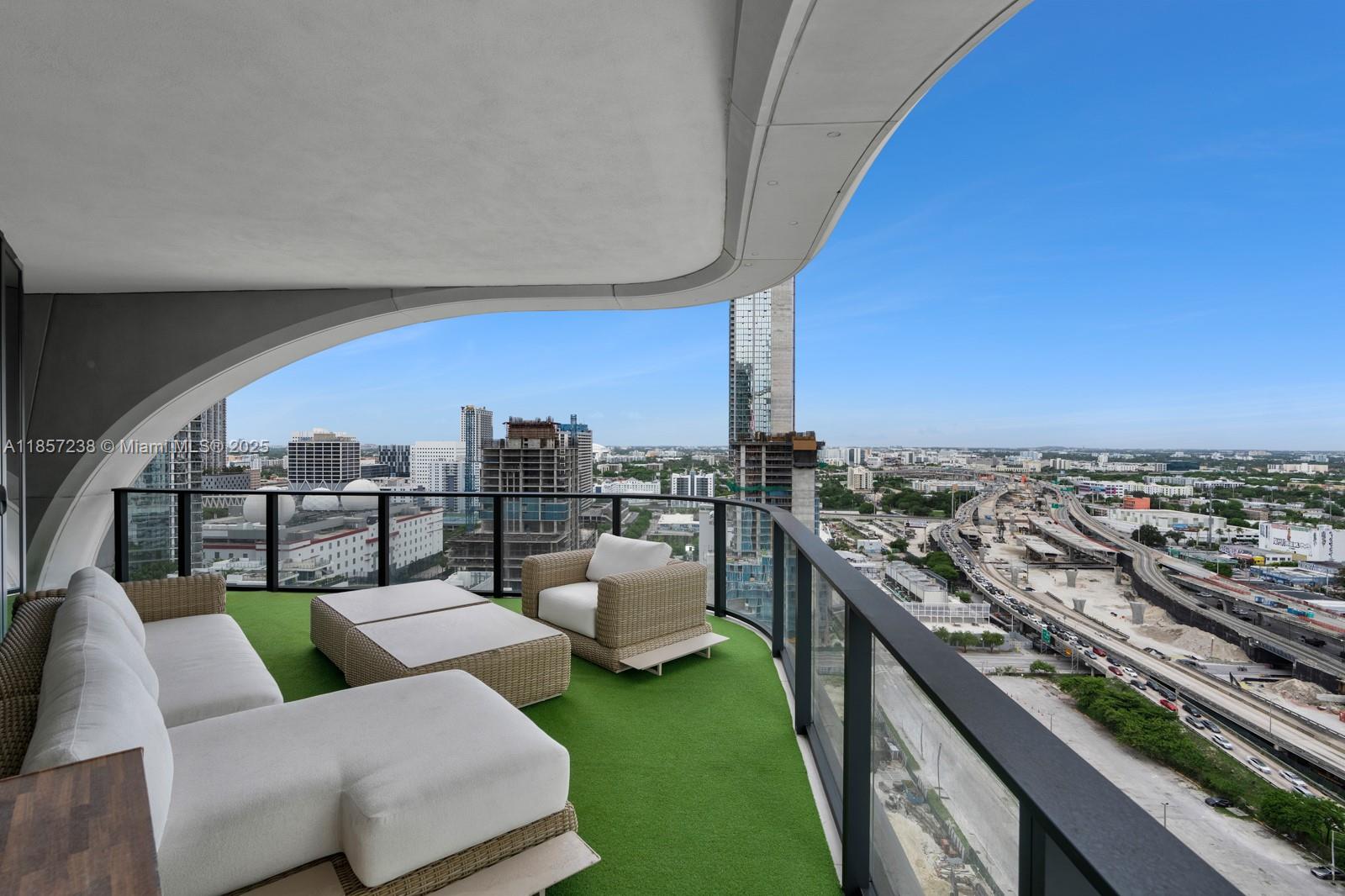 ONE THOUSAND MUSEUM CONDO - Residential