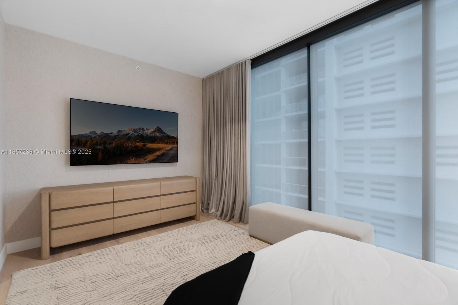 ONE THOUSAND MUSEUM CONDO - Residential