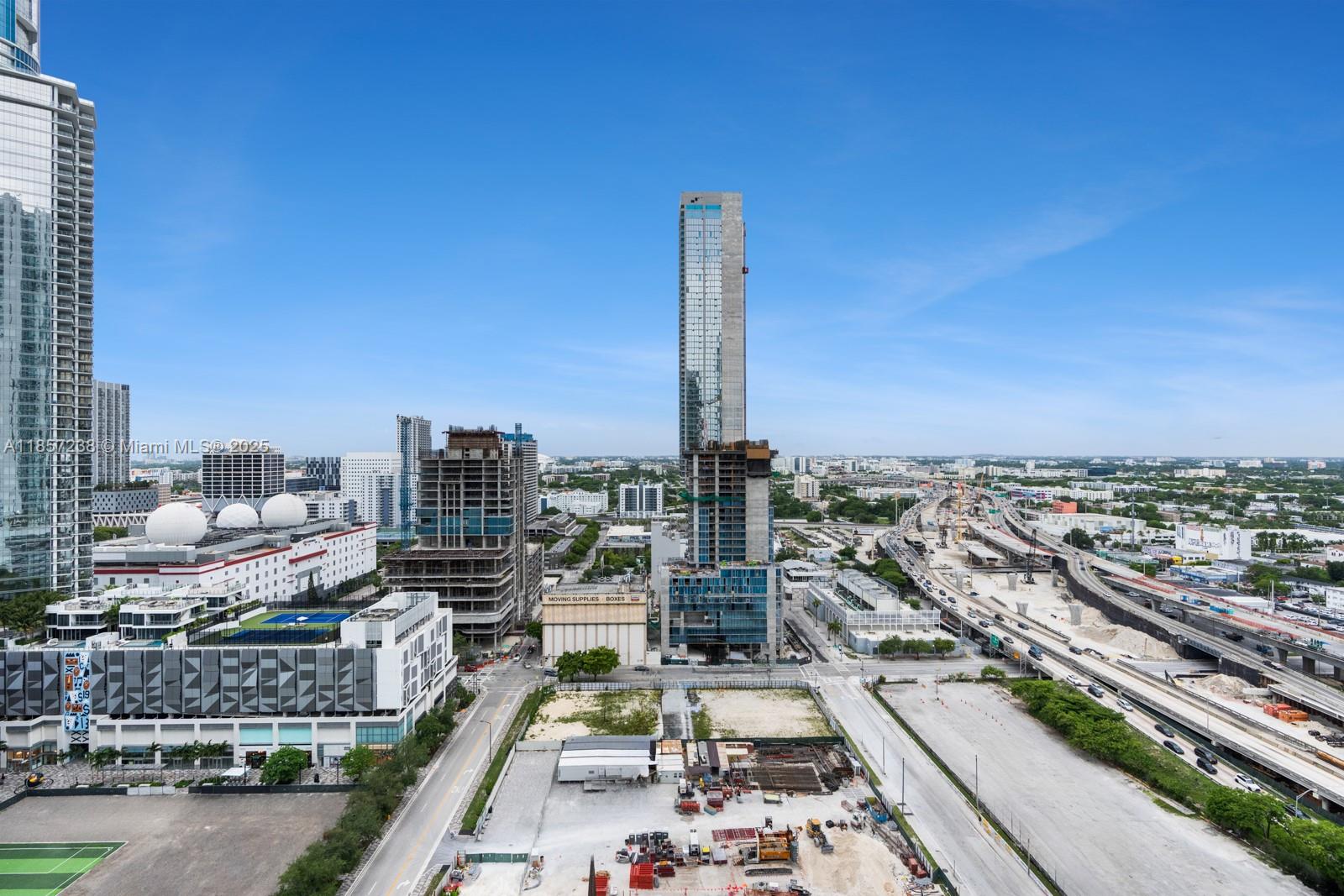 ONE THOUSAND MUSEUM CONDO - Residential