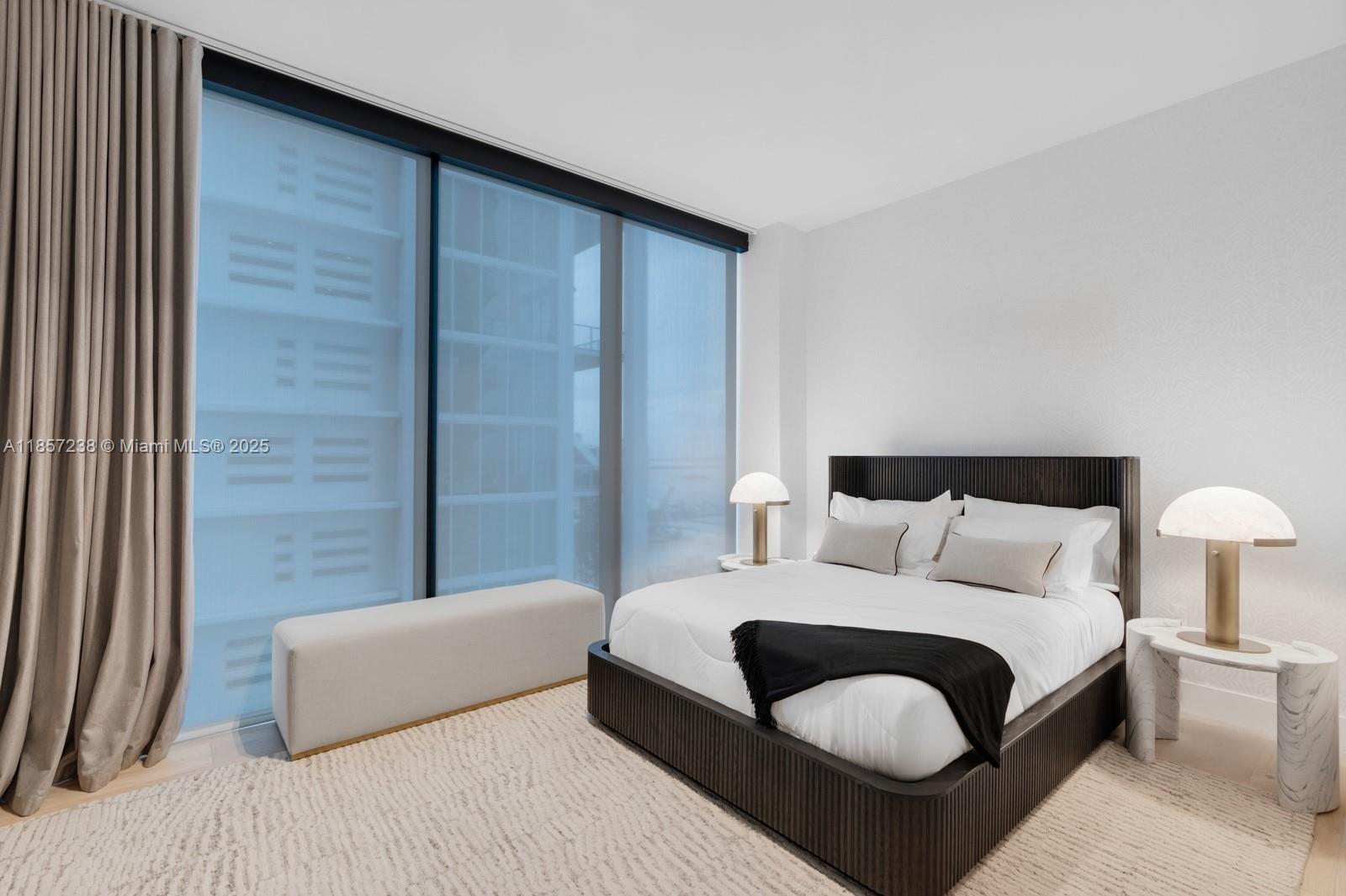 ONE THOUSAND MUSEUM CONDO - Residential