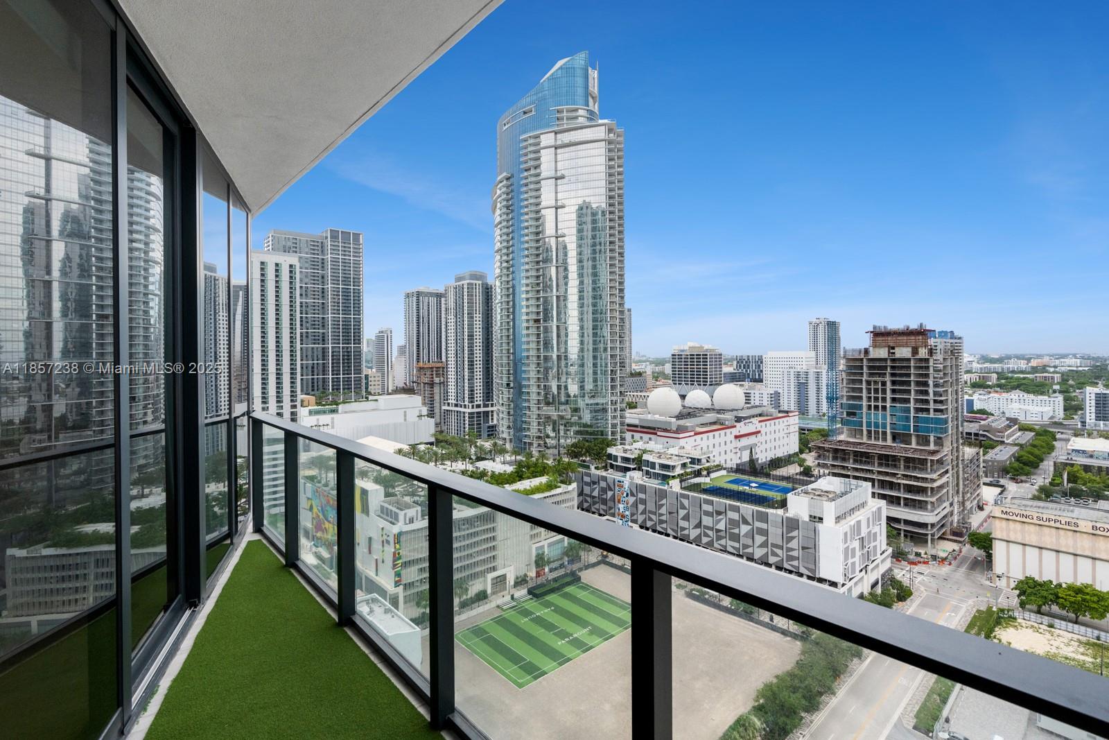 ONE THOUSAND MUSEUM CONDO - Residential