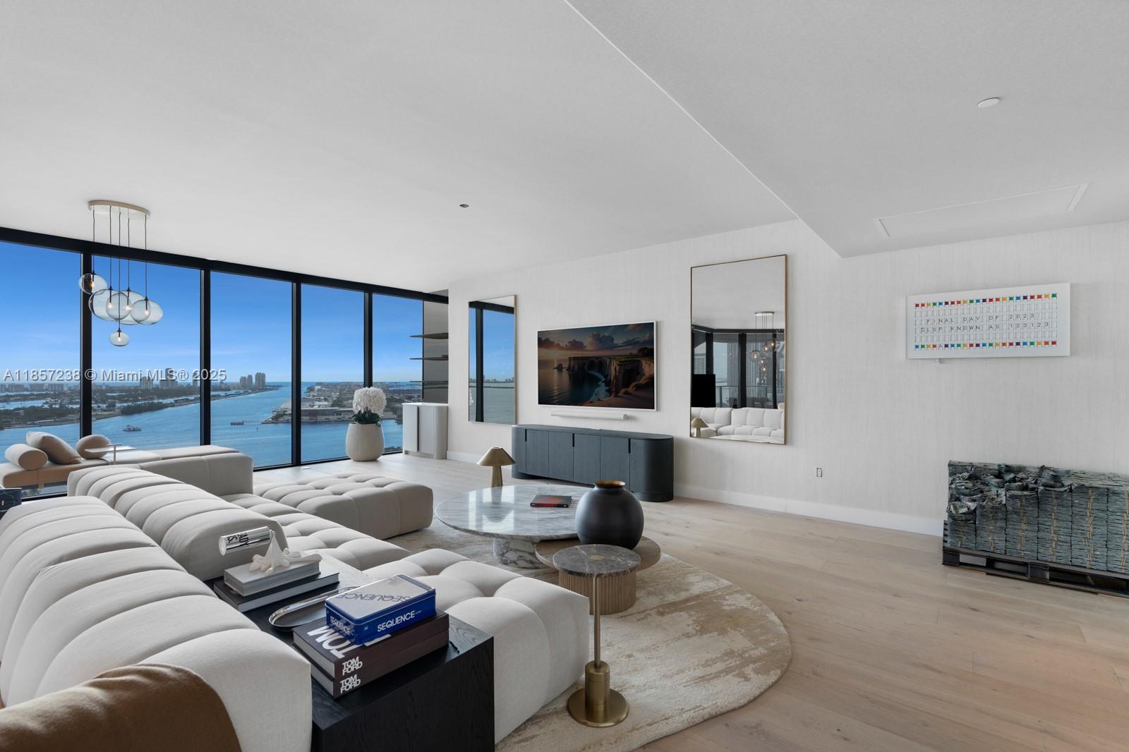 ONE THOUSAND MUSEUM CONDO - Residential