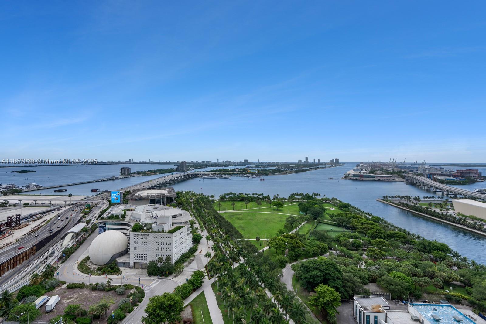 ONE THOUSAND MUSEUM CONDO - Residential