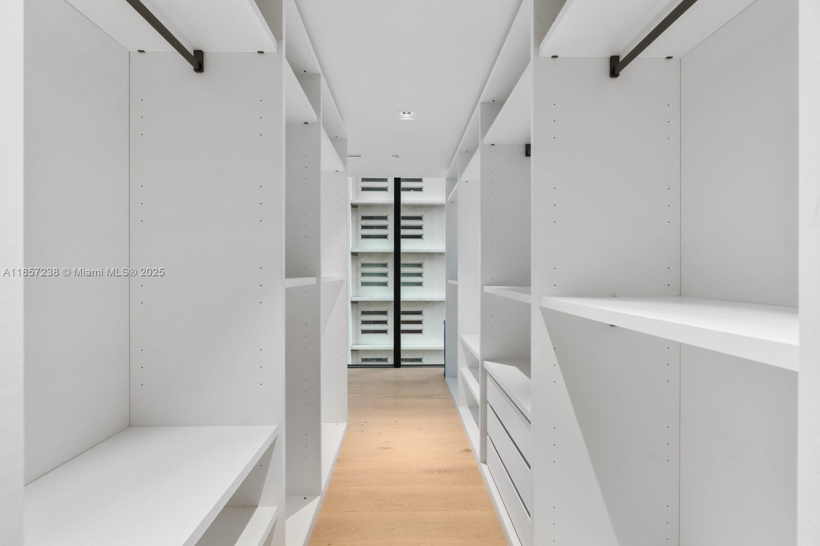 ONE THOUSAND MUSEUM CONDO - Residential