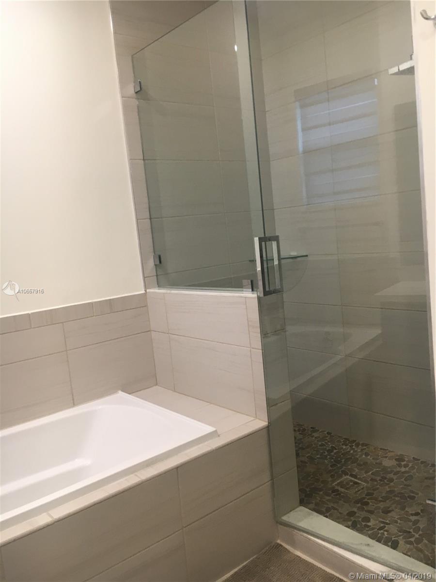PINNACLE AT GRAND BAY - Residential Lease