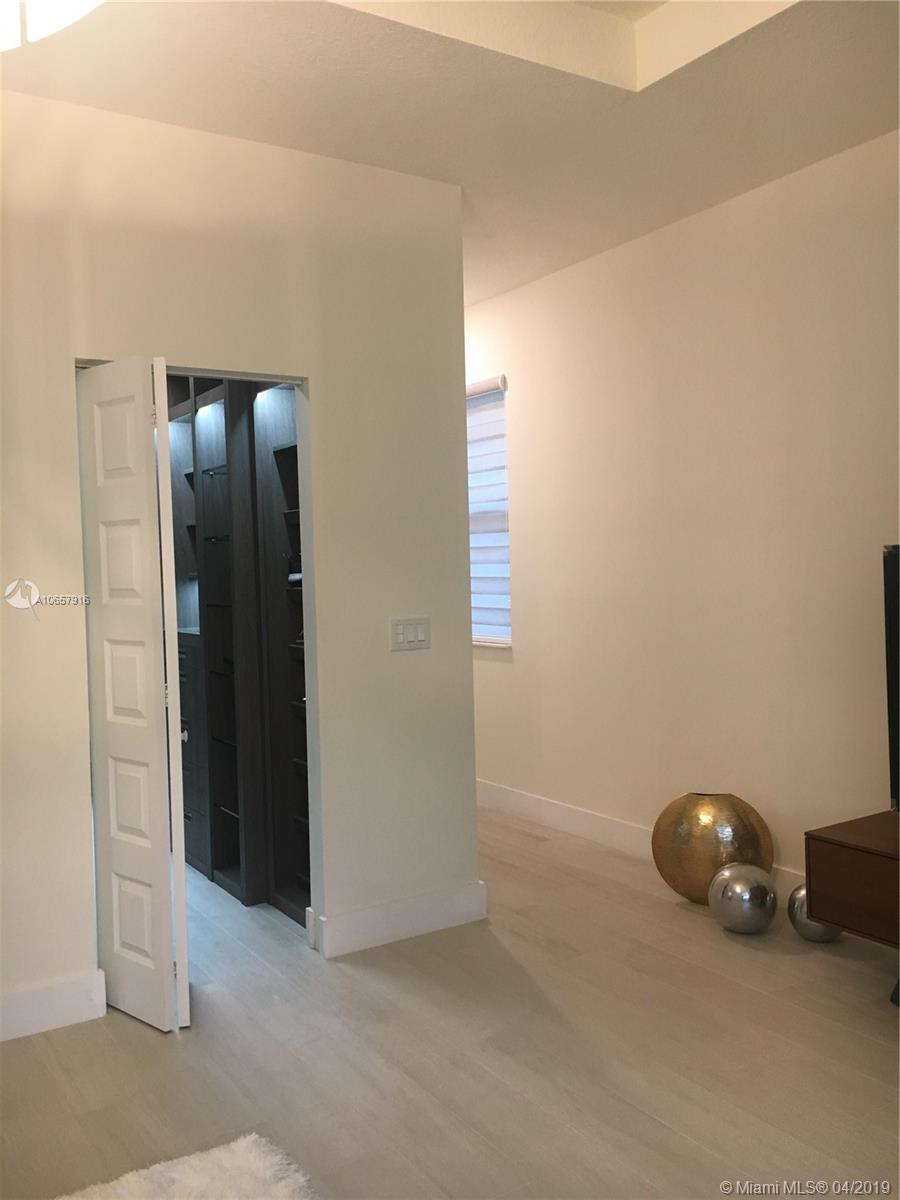 PINNACLE AT GRAND BAY - Residential Lease
