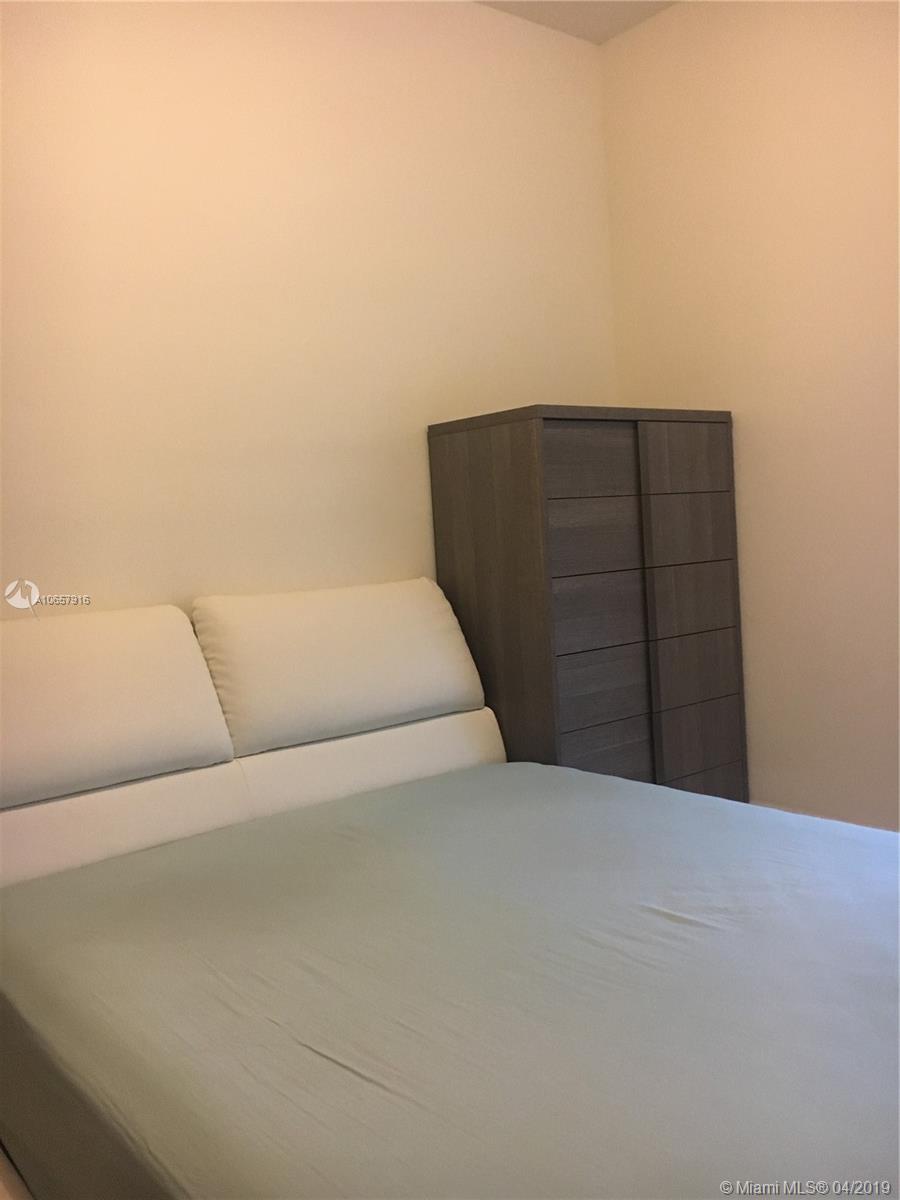 PINNACLE AT GRAND BAY - Residential Lease
